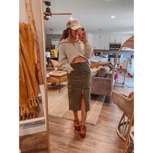 Abercrombie & Fitch Cargo Midi Skirt